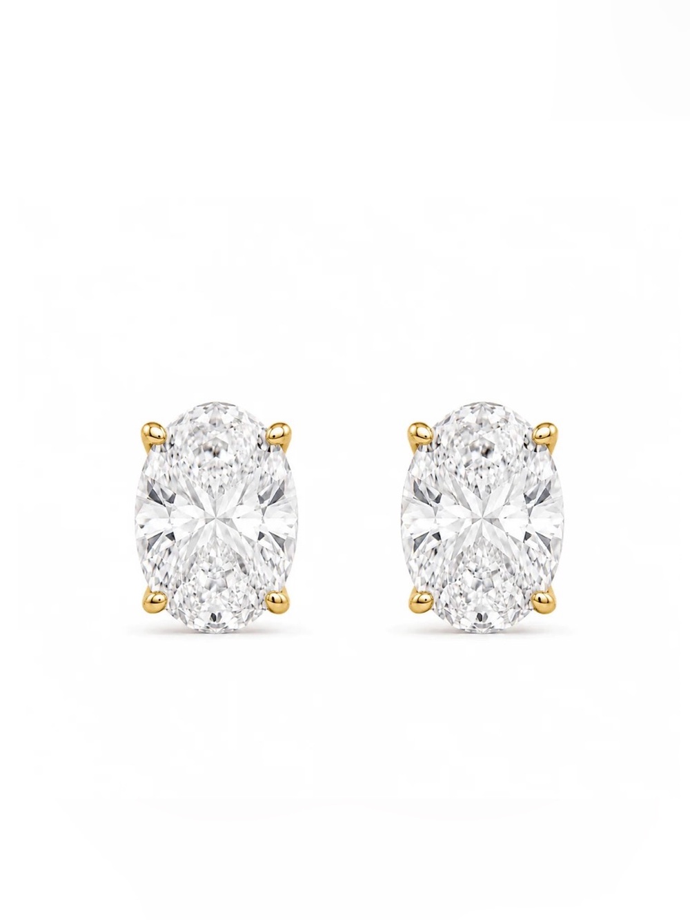 NOA JEWELRY | Oval Diamond Stud Earrings - Yellow Gold